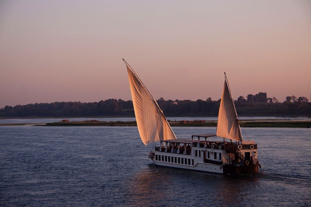 Victoria Falls Sunset Cruise Image